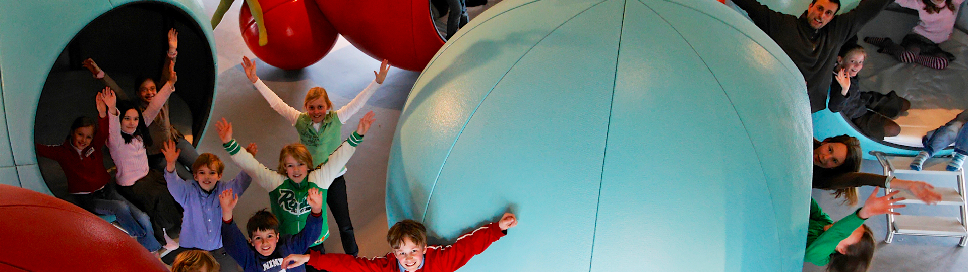 atomium-todayin-130ww.jpg